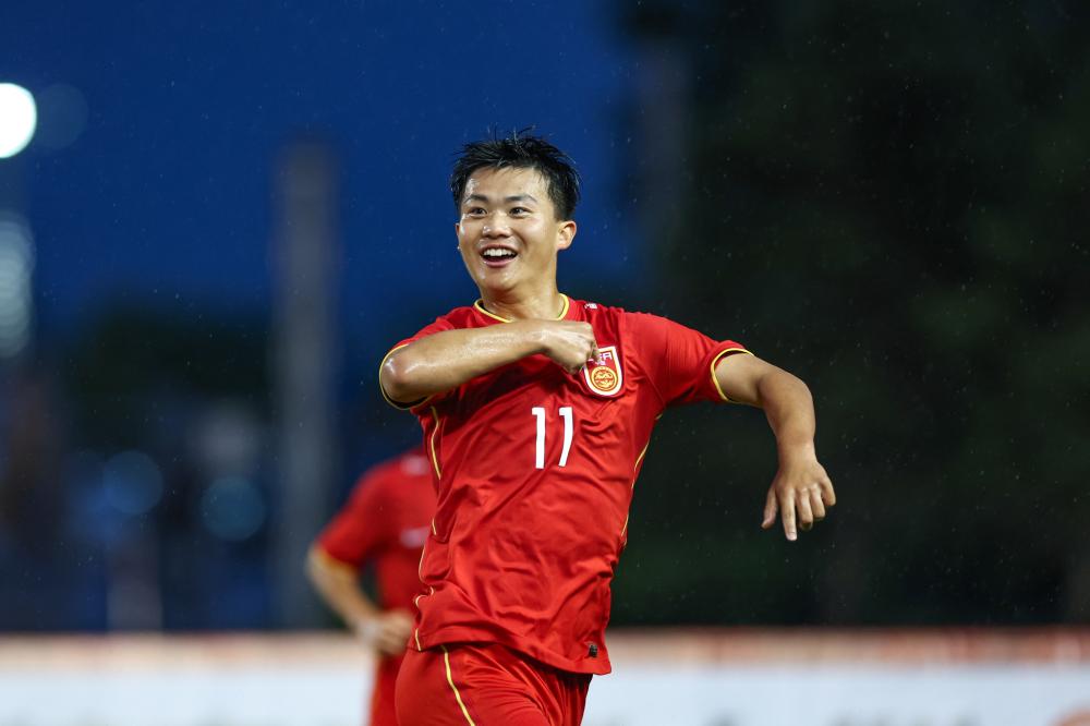 巴黎圣日耳曼内马尔助攻姆巴佩得分